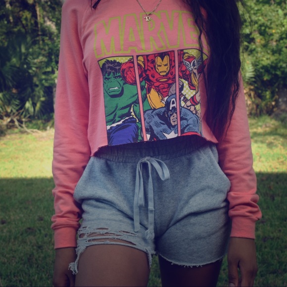 Marvel Sweaters - Pink Marvel Crop Top Size Medium